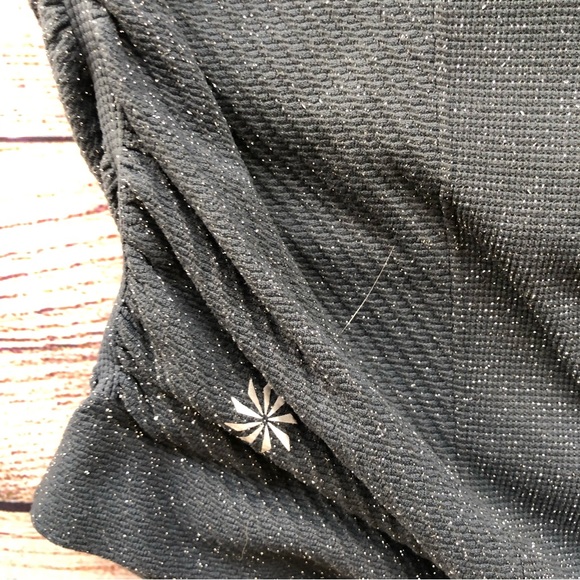 Athleta Speedlight Seamless Top in Shine Gray Size L - Picture 7 of 8